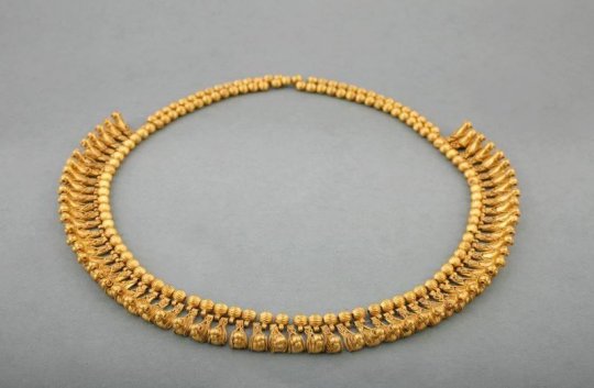 კოლხეთი. Colchian treasure. made in 300-350 BC. found in Imereti region. Vani.