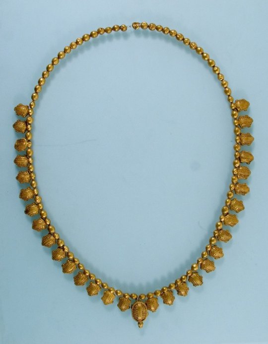კოლხეთი. Necklace. Gold,  L 33 cm. Kingdom of Colchis. Vani. 5th century B.C.  