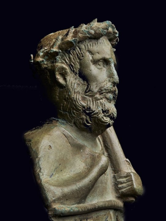 ჰერაკლე თავისი კომბლით. ვანი. ძვ.წ. III-I სს.