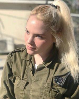 ამერიკელი ებრაელი გოგონა, რომელმაც დატოვა ამერიკა იმისთვის, რომ გაიაროს ისრაელის სავალდებულო სამსახური