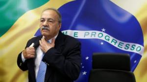 გარდიანი: ბრაზილიის პრეზიდენტის თანამებრძოლს დუნდულებში ბანკნოტების შეკვრა უპოვეს