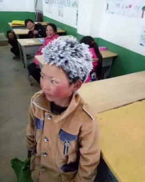 “ჩინელი ბიჭის, ვანგის ფოტომ,,რომელიც სკოლის მასწავლებლის მიერაა გადაღებული, ორი წლის წინ ყველა აღაფრთოვანა