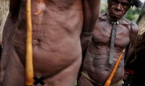 კოტეკა, ანუ ხალიმი - დანის ტომის მამაკაცთა ტრადიციული სამოსი (და ერთადერთიც)