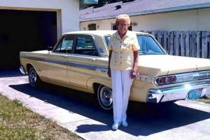 "მას არასდროს უღალატია" - ქალი, რომელიც 1964 წლიდან ერთადერთი მანქანით დადიოდა