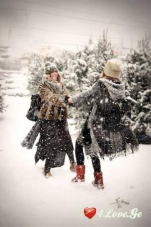 ახალი წლის ულამაზესი ფოტოები და თოვლი