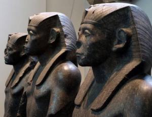 ძველი ეგვიპტური ქანდაკებების საიდუმლოებები -  ვისი ხელი ურევია ეგვიპტის მოულოდნელ და მოკლევადიან   აყვავებაში