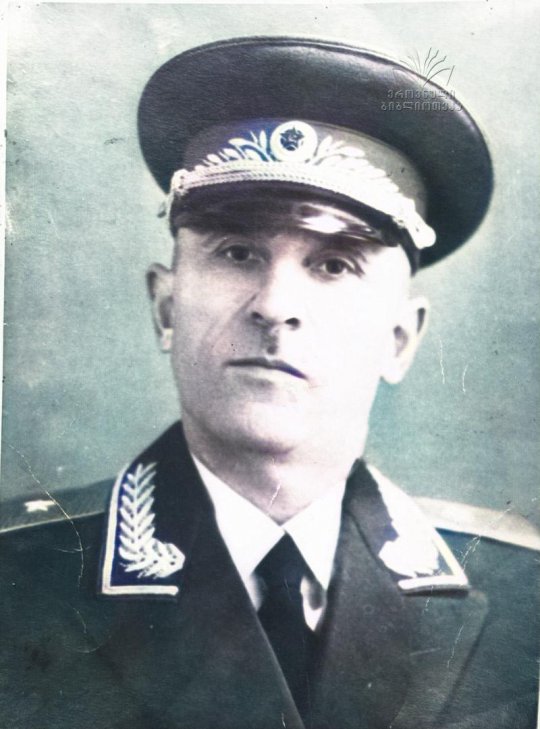 პავლე აბრამიძე,  ივლიანეს ძე (1901-1989) - საბჭოთა კავშირის გენერალ-მაიორი (04.06.1940)