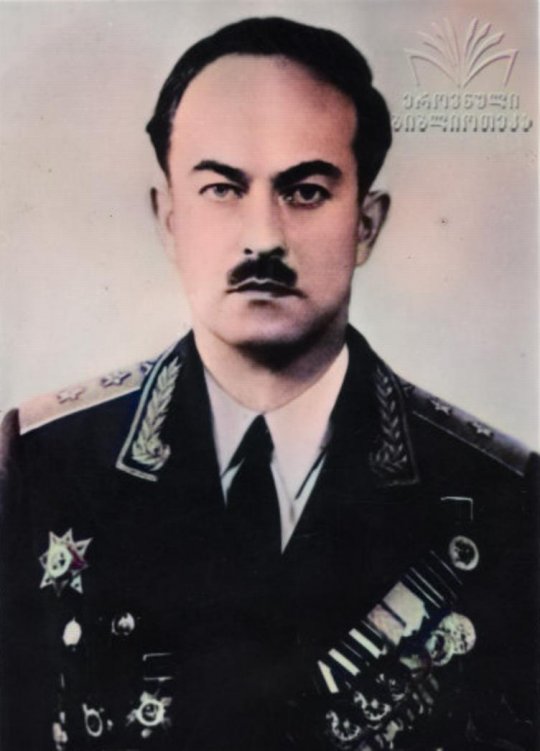 ირაკლი ჯორჯაძე,  ივანეს ძე (1917-1992) - საბჭოთა კავშირის არტილერიის გენერალ-ლეიტენანტი (1975)