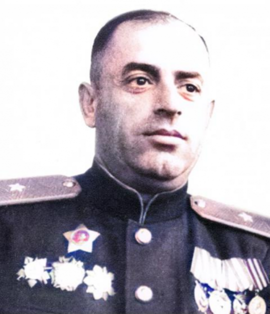 ესტატე თათანაშვილი,  ზაქარიას ძე (1902-1958) - საბჭოთა კავშირის ავიაციის გენერალ-მაიორი (19.08.1944)