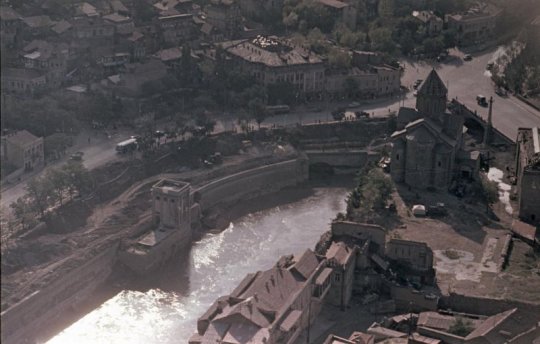 გასეირნება 1950-იანი წლების თბილისში image