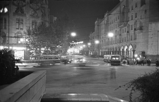 გასეირნება 1950-იანი წლების თბილისში image