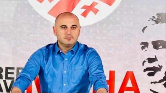 „ღადაობთ?! დასცინით ხალხს?! ოპოზიცია ჩახდის ზღვარზე ხართ, მორჩით იდიოტობებს!“ - ხაბეიშვილი