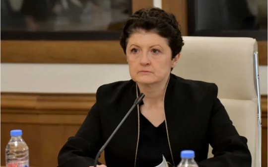 დღეს სოზარ სუბარმა ჩემი აკენწვლაც სცადა შუაგულ კომისიაში, ეს კარგის ნიშნად უნდა მივიჩნიოთ – თეა წულუკიანი