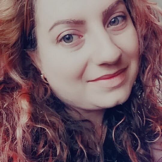 28 წლის სტაჟის მქონე პედაგოგს ეკა ბერიაშვილს ესაჭიროება საზოგადოების მხარდაჭერა