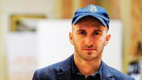 გიორგი კეკელიძე: ავტობანთან, ხიდის ქვეშ იდგა და მიყურებდა...