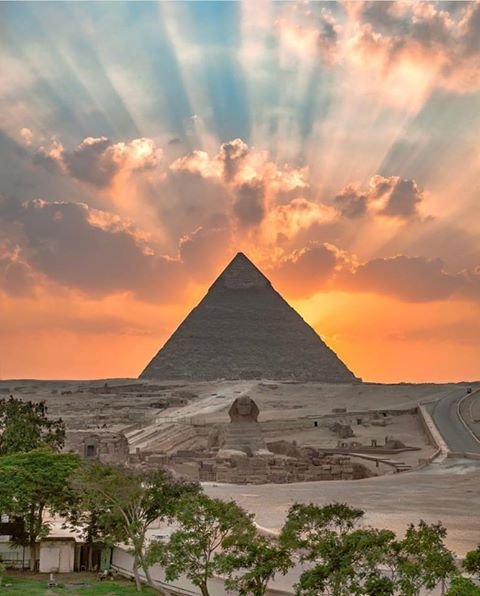 ასე ამოდის მზე ეგვიპტეში