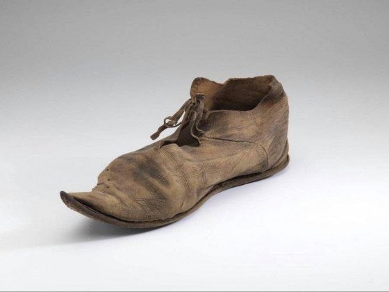 მე–16 საუკუნის ჰოლანდიური ტყავის ფეხსაცმელი
