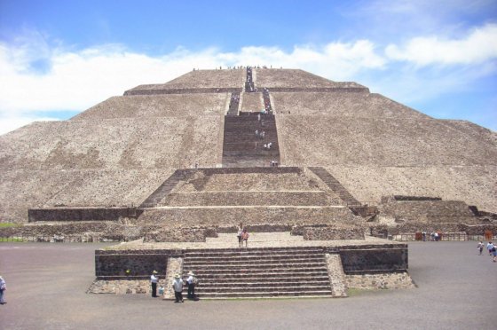 თეოტიუაკანი. მექსიკა. მზის პირამიდა.