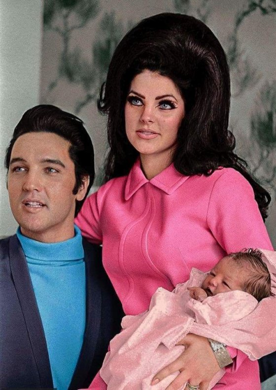 ელვისი ოჯახთან ერთად(1968 წელი)