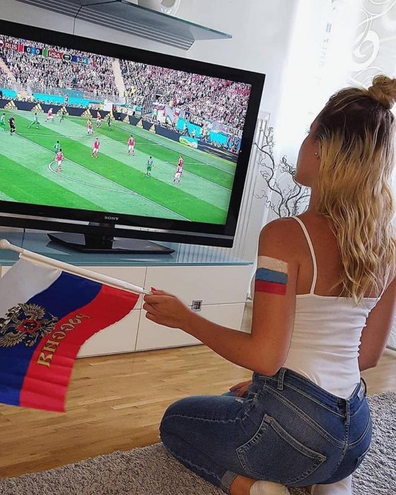 რუსეთის ნაკრებს არა, მაგრამ ამ გოგოს გავუწევდი გულშემატკივრობას ფეხბურთის ყურებისას