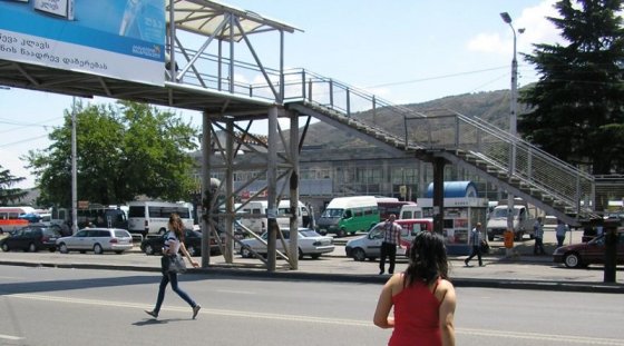 თბილისში საფეხმავლო ხიდები აღარ იქნება
