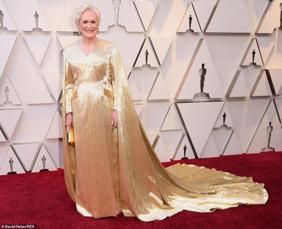 Glenn Close ყვითელი კაბა რომელიც 13 კგ. იწონიდა