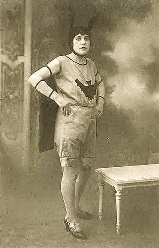 "ბეტმენის" ბებიაა ეს ალბათ - 1899 წელი