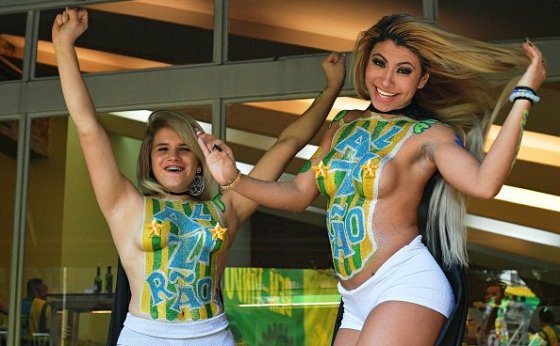 ბოდი არტი ბრაზილიურად, ისე იმდენად ხორციანი ქალებია პანორამის დახატვაც იყო შესაძლებელი