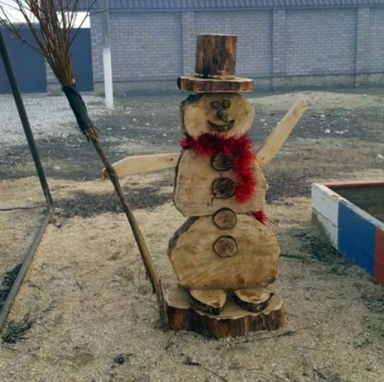 "ხის თოვლის კაცი"