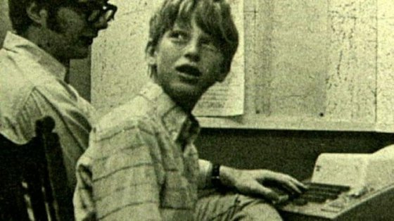 ბილ გეიტსმა კომპიუტერების პროგრამირება 13 წლის ასაკში დაიწყო