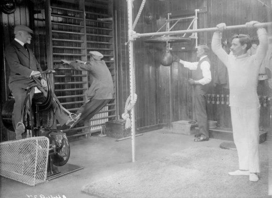 სავარჯიშო დარბაზი ტიტანიკზე, 1912 წელი