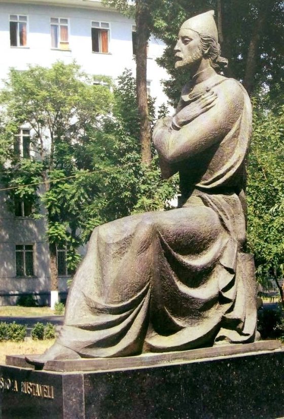 შოთა რუსთაველის ძეგლი უზბეკეთის დედაქალაქში, ტაშკენტში.