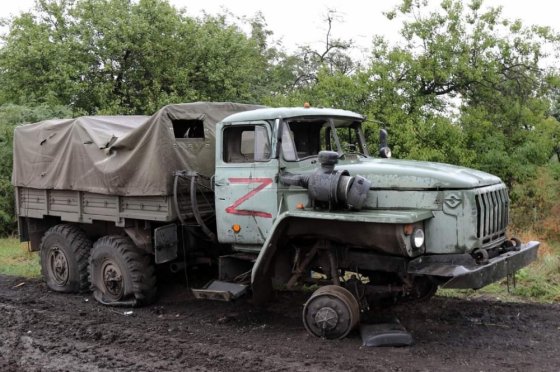 ტყვიამფრქვევის ჯარის გადატარების შემდეგ  ასე გამოიყურება რუსული სამხედრო-სატვირთო მანქანა