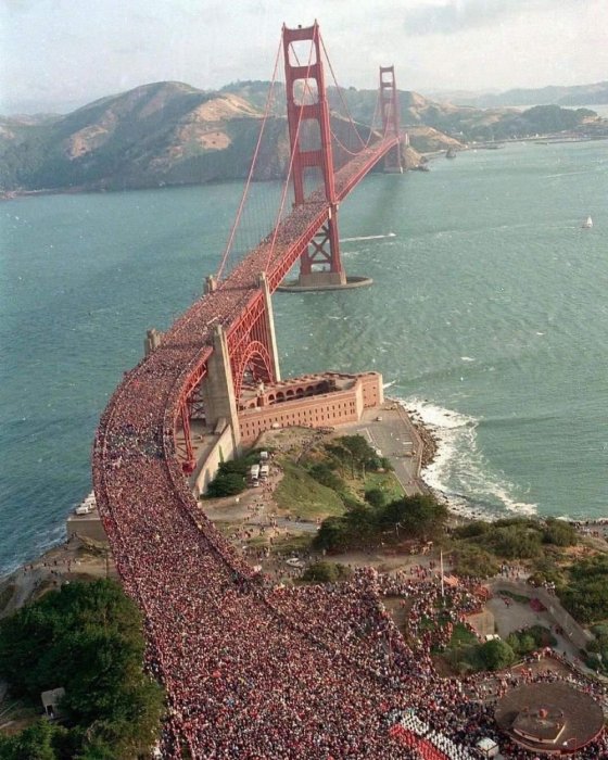 Golden Gate Bridge 50 წლის იუბილე