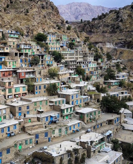 ულამაზესი სოფელი ვარამან ტახტი, ირანის ქურთისტანი