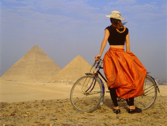 გოგონა ველოსიპედით, ეგვიპტე, 1987 წ.