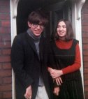 ახალგაზრდა სტეფან ჰოკინგი მეუღლესთან ერთად.1965 წ.