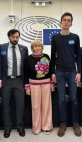 ჩაცმაა ქალი კი არა ყოფილი პრეზიდენტის დედა