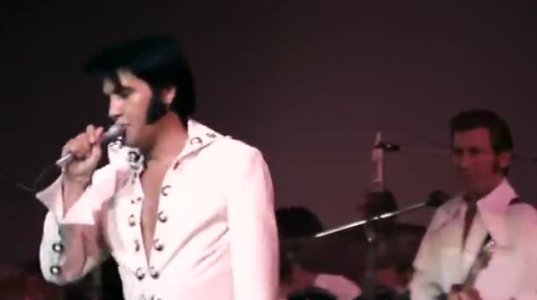 Elvis Presley – Love Me Tender